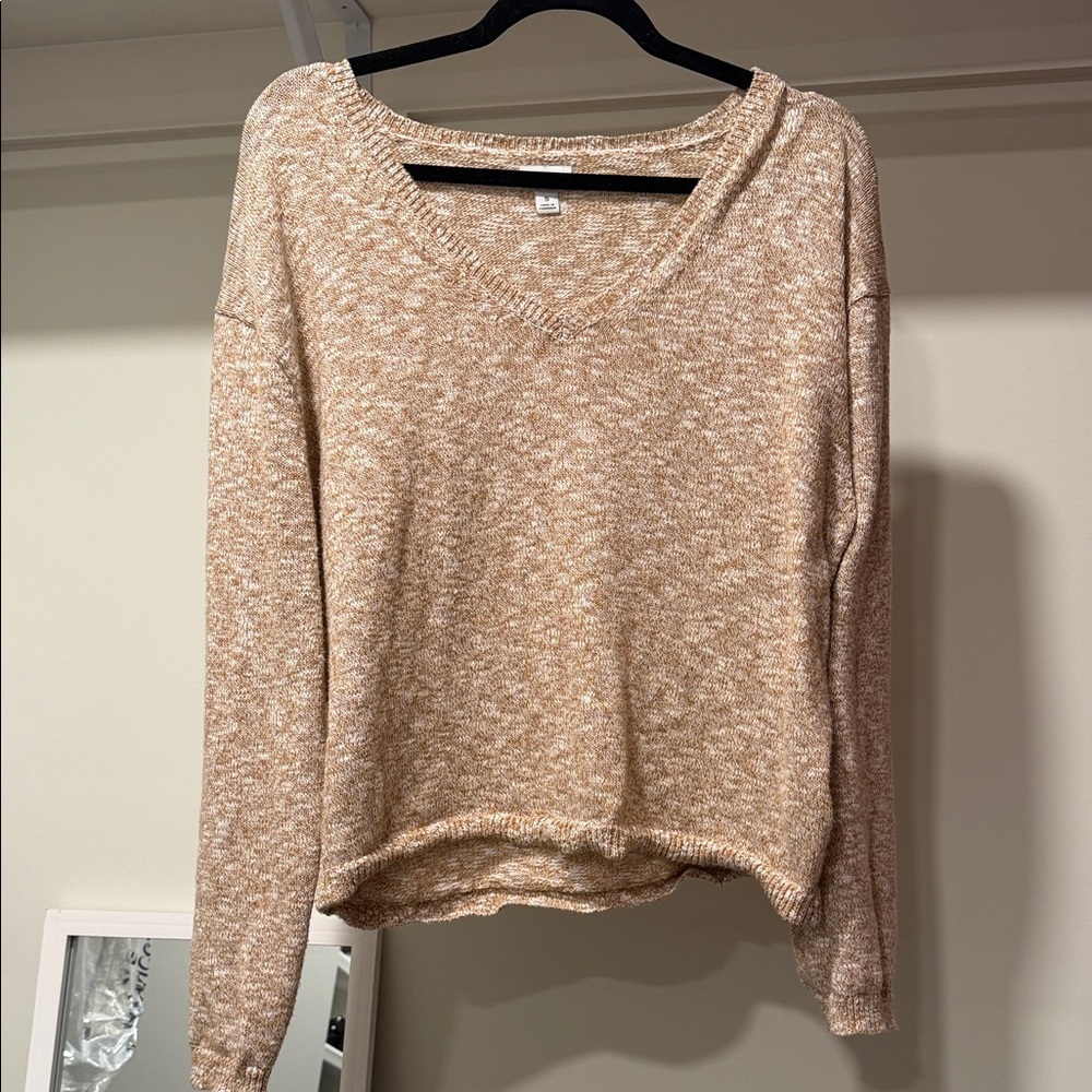 Light v neck sweater